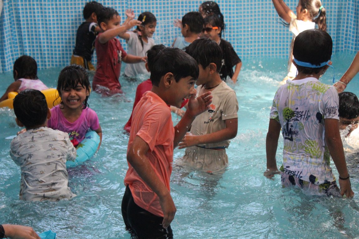 SPLASH POOL PARTY
