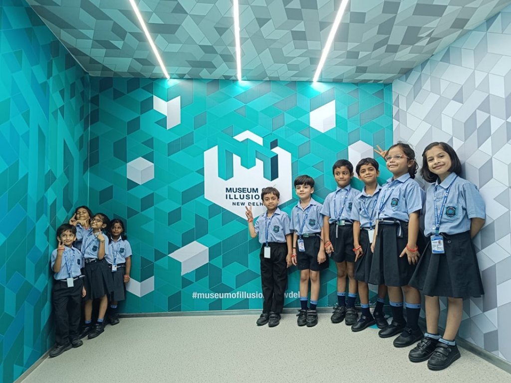 Visit to museum of illusion (Grade 1,2)