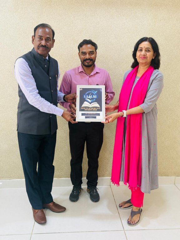Teachers’ Day IIHM Award 